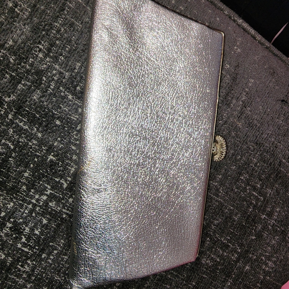 Vintage Silver Metallic handbag/clutch/evening bag